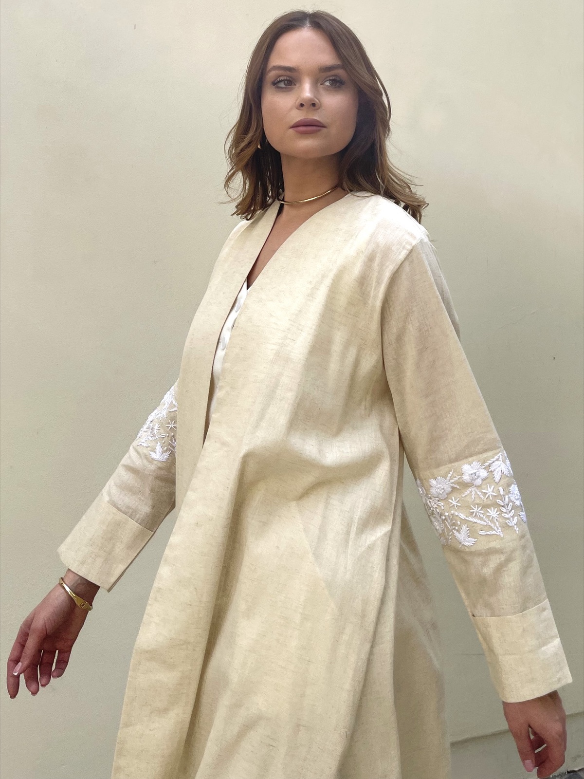 MANTLE.BH - Image 3 - Mnsaj