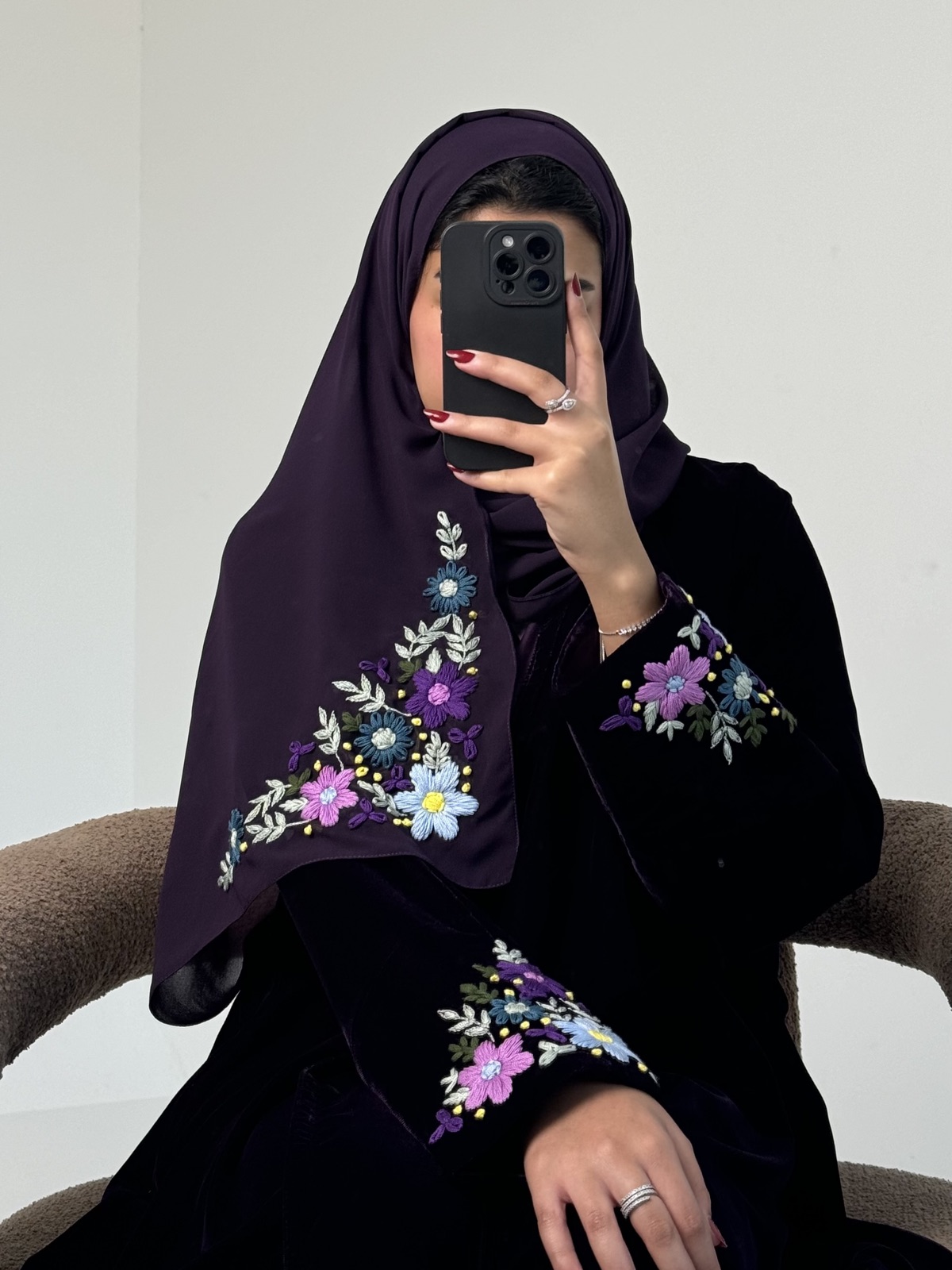 AT.BYAMINAALTAMIMI - Mnsaj