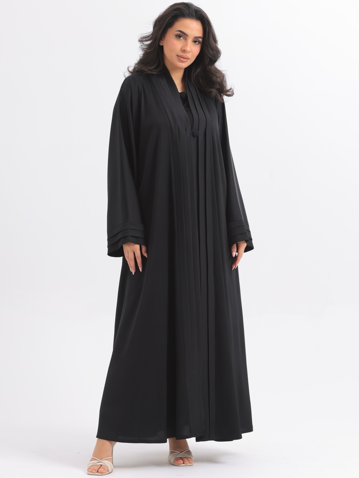 TAILORED.BYREEM - Alternate View - Mnsaj