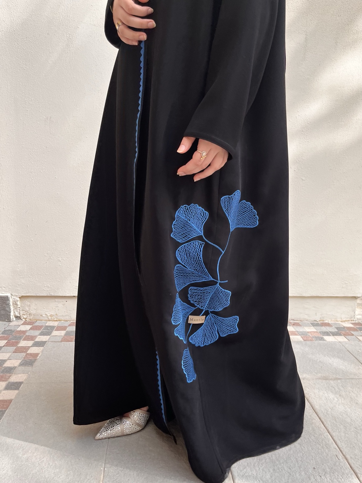 MANTLE.BH - Alternate View - Mnsaj