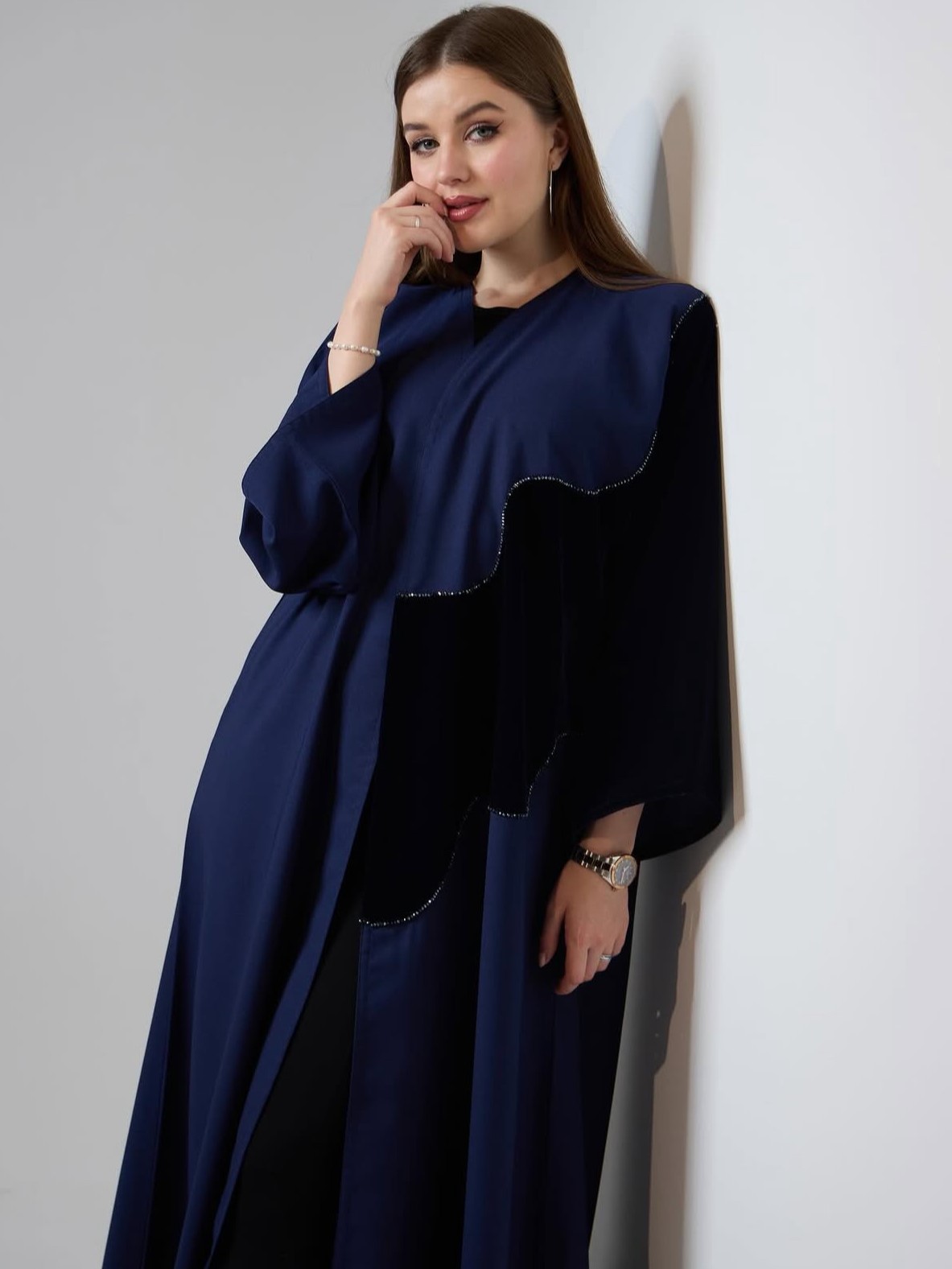 IRIS_ABAYABH - Image 4 - Mnsaj