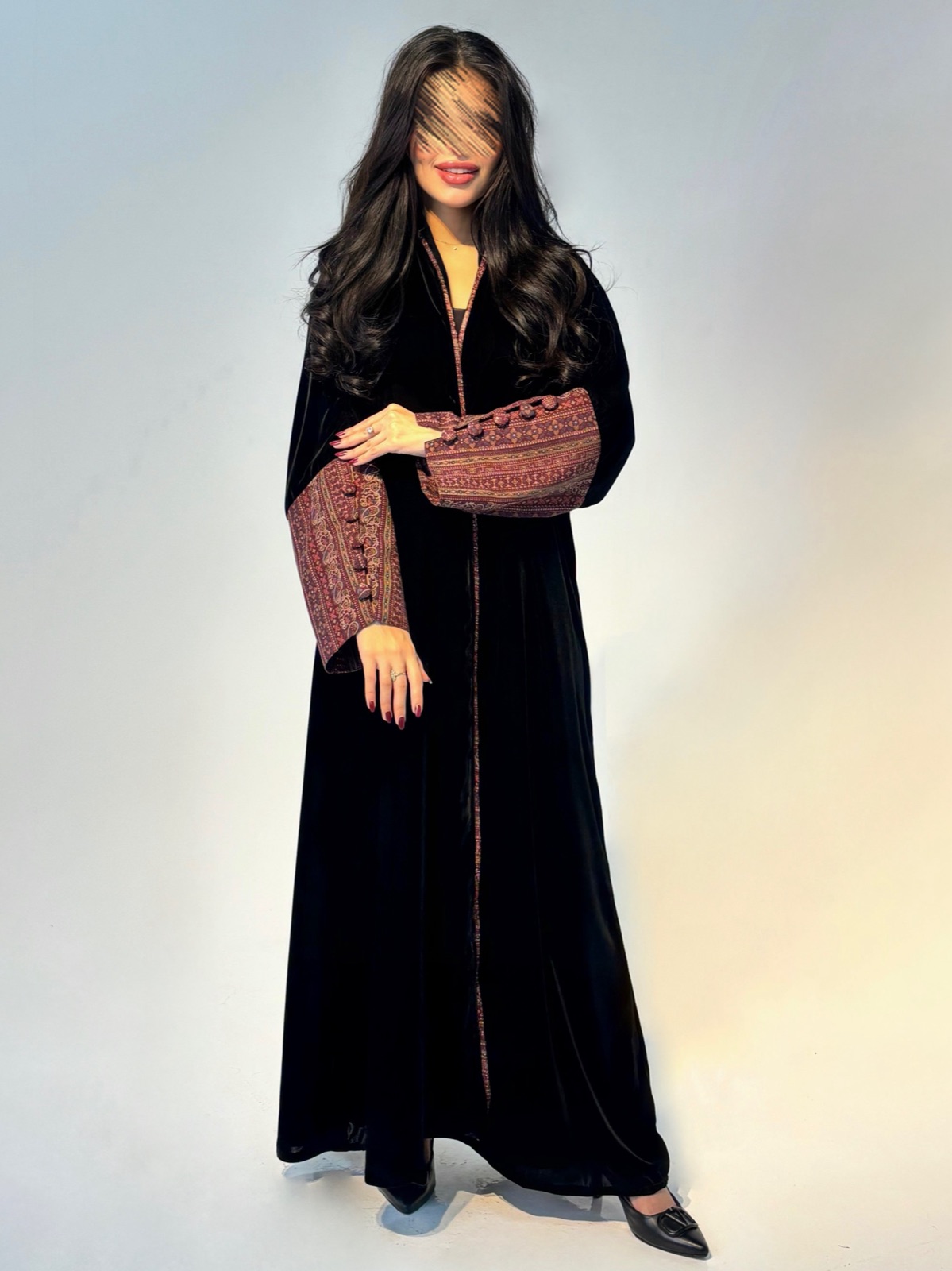 SHELLS.ABAYA - Alternate View - Mnsaj