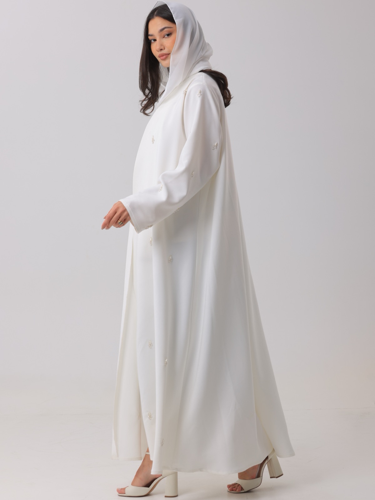 LEVE_COUTURE - Alternate View - Mnsaj