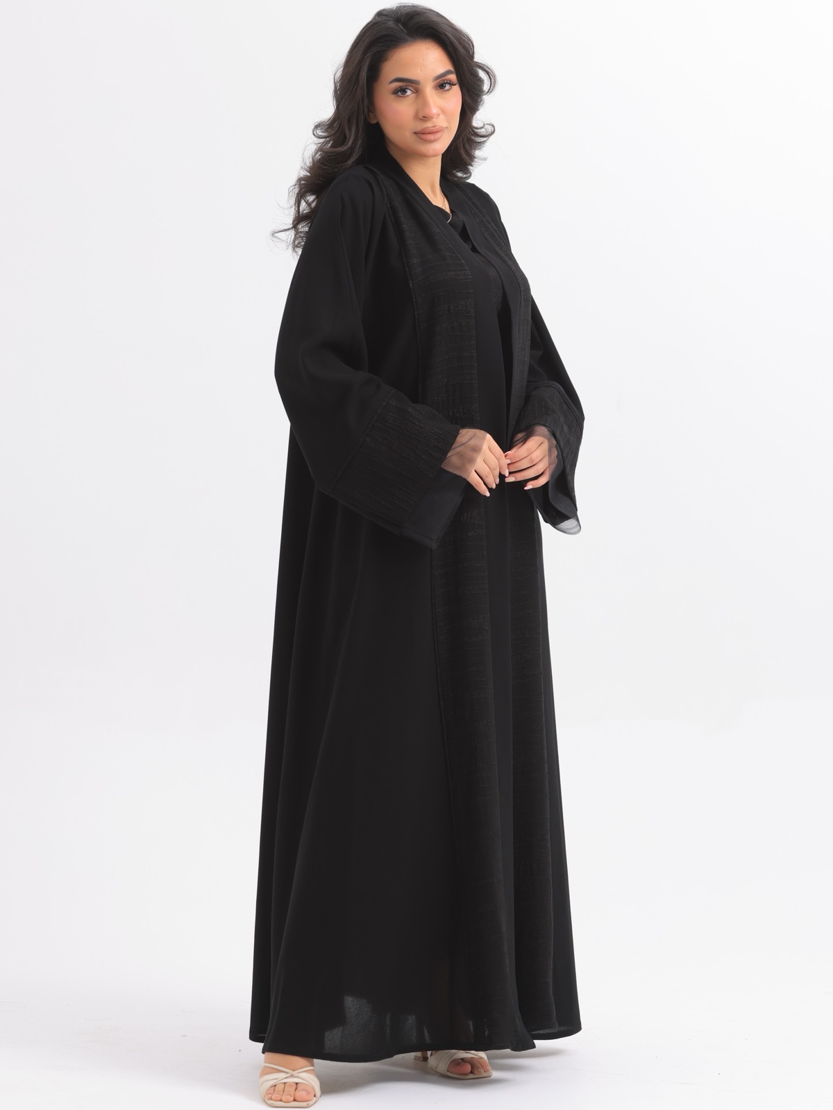 TAILORED.BYREEM - Image 3 - Mnsaj