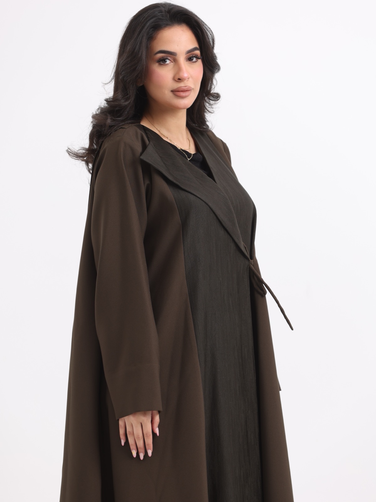 TAILORED.BYREEM - Alternate View - Mnsaj