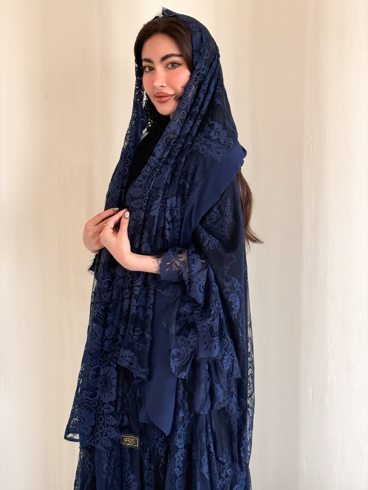 IRIS_ABAYABH - Image 4 - Mnsaj