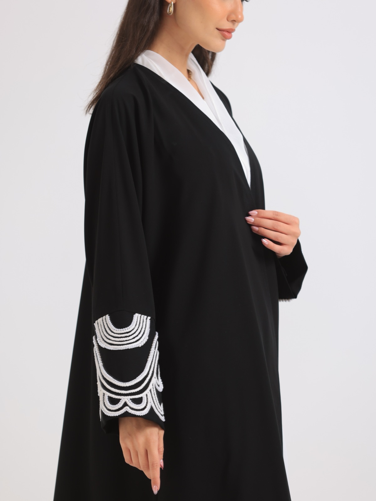 LEVE_COUTURE - Image 4 - Mnsaj