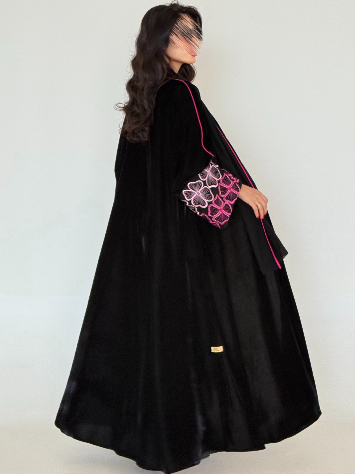 LYL.ABAYAS - Image 4 - Mnsaj