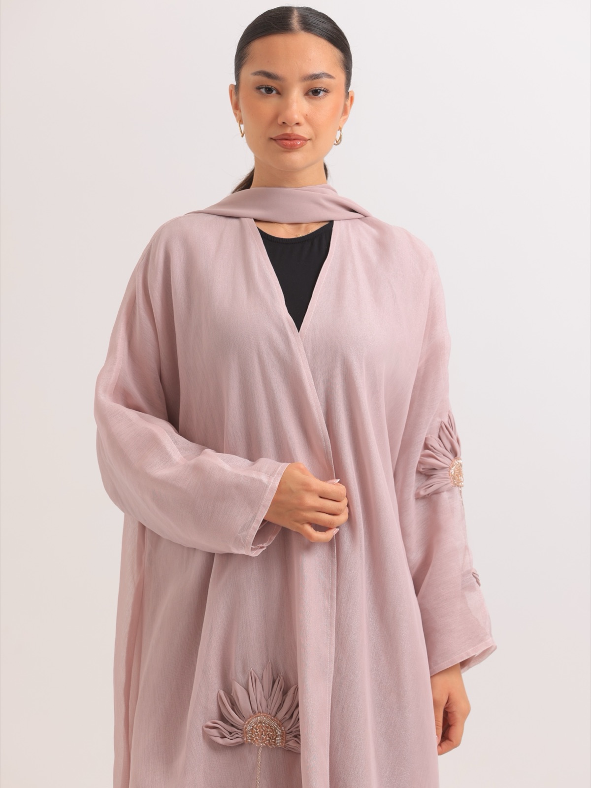 LEVE_COUTURE - Image 3 - Mnsaj