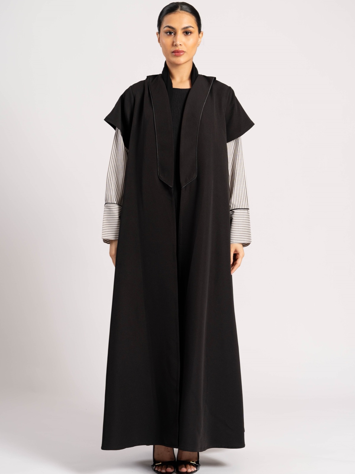 SHAIKHA.ALABDULKARIM - Image 3 - Mnsaj