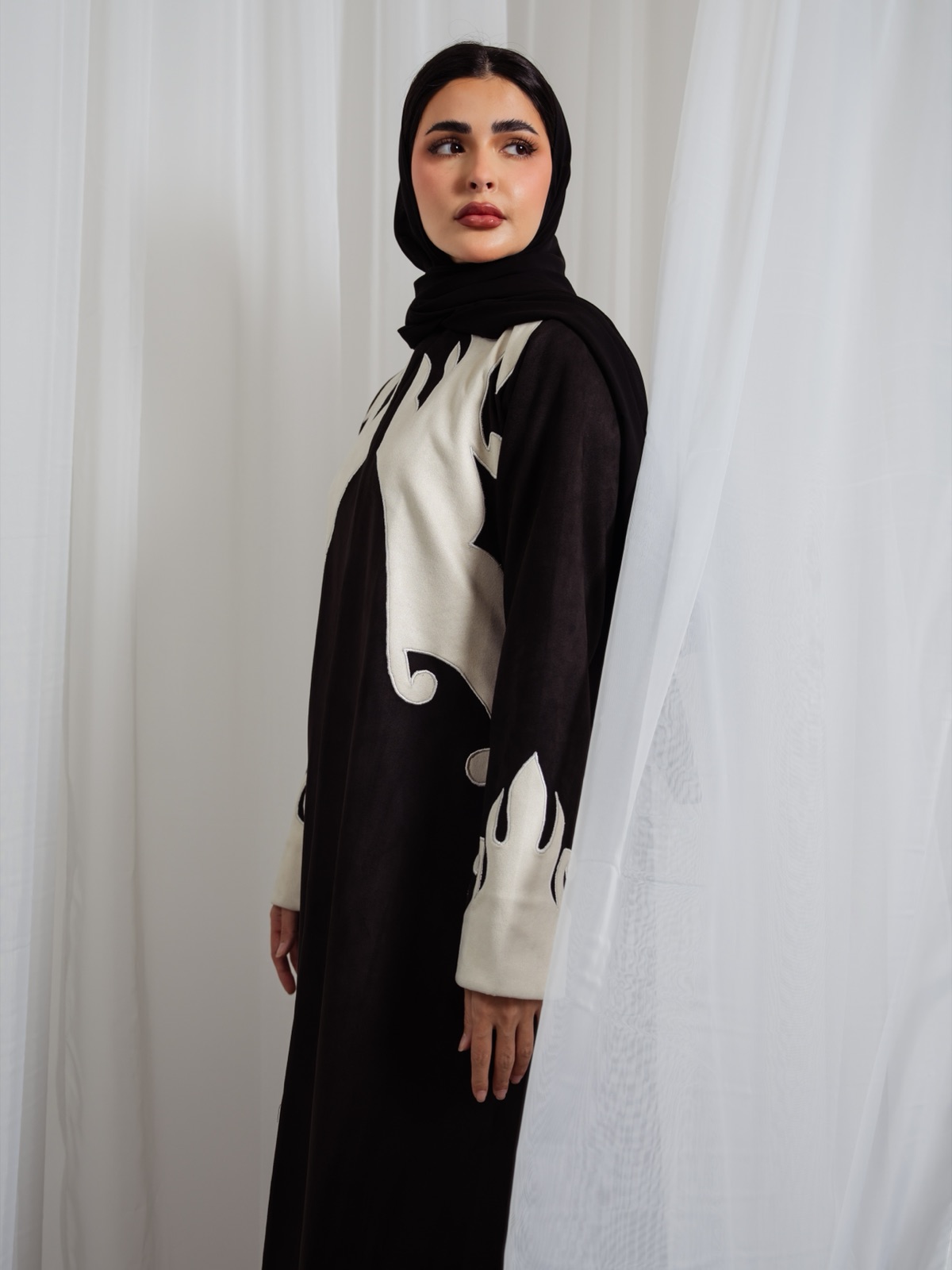 LN_THREADS - Image 9 - Mnsaj