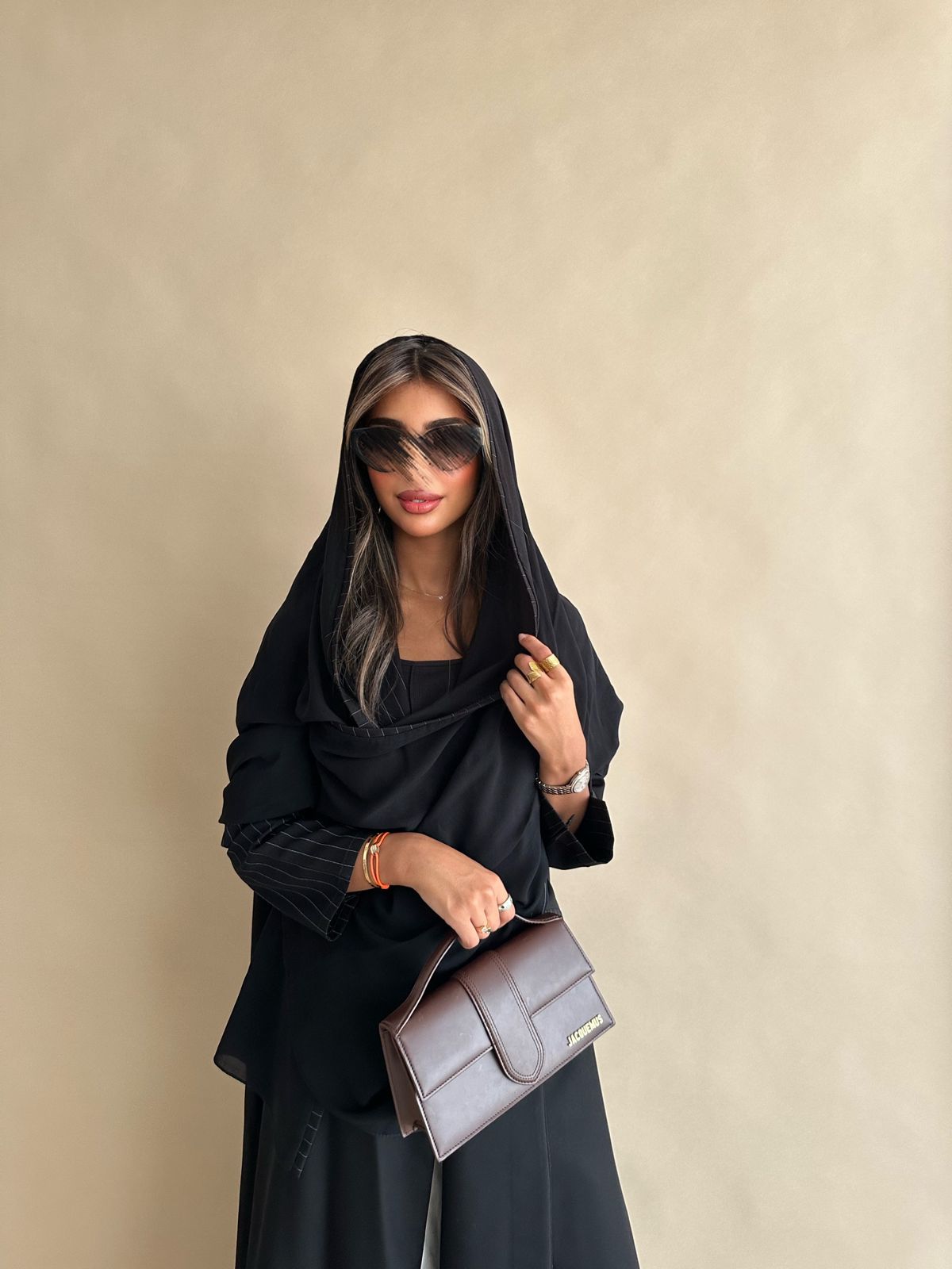 IRIS_ABAYAS - Mnsaj