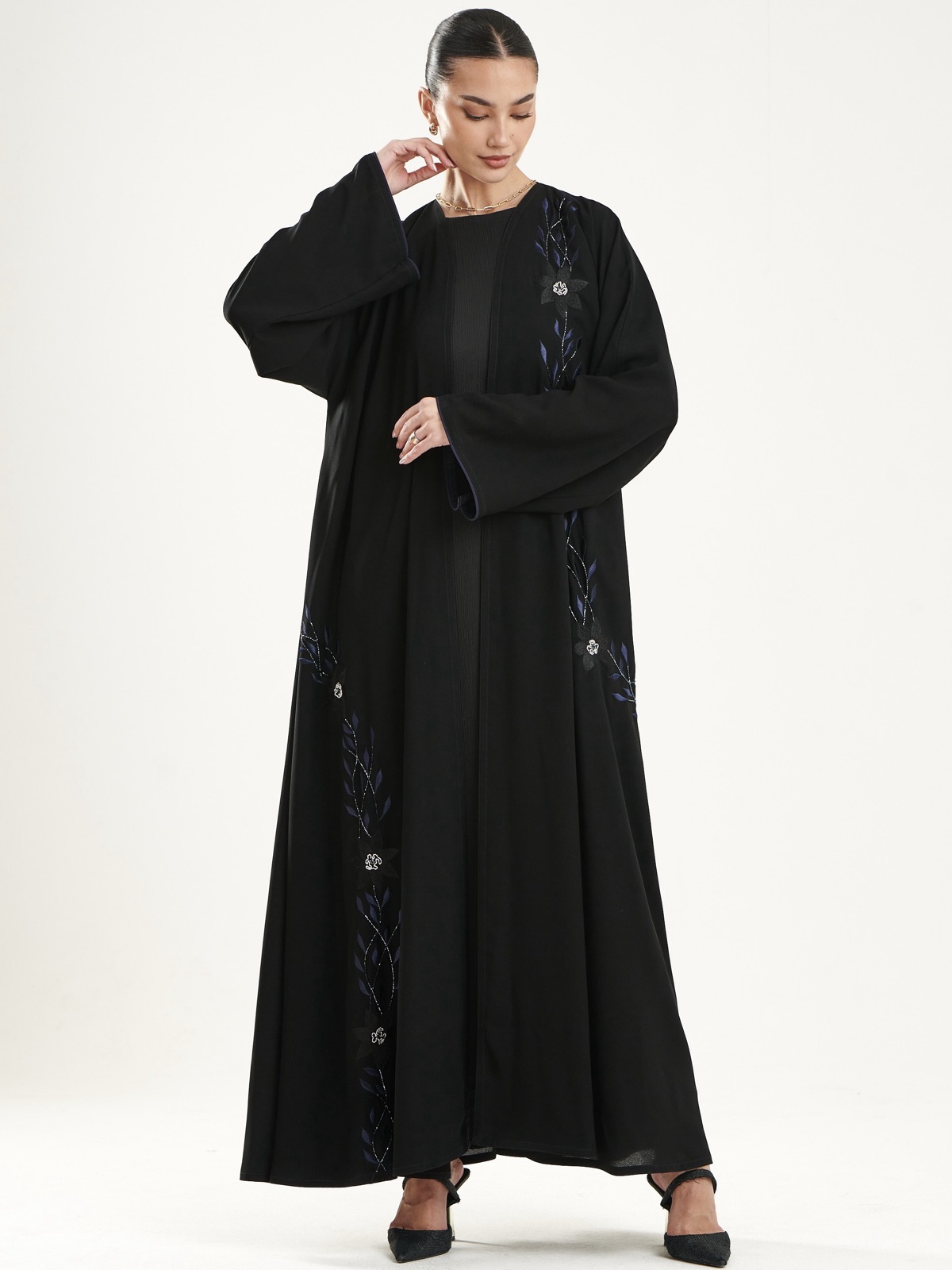 TAILORED.BYREEM - Image 3 - Mnsaj