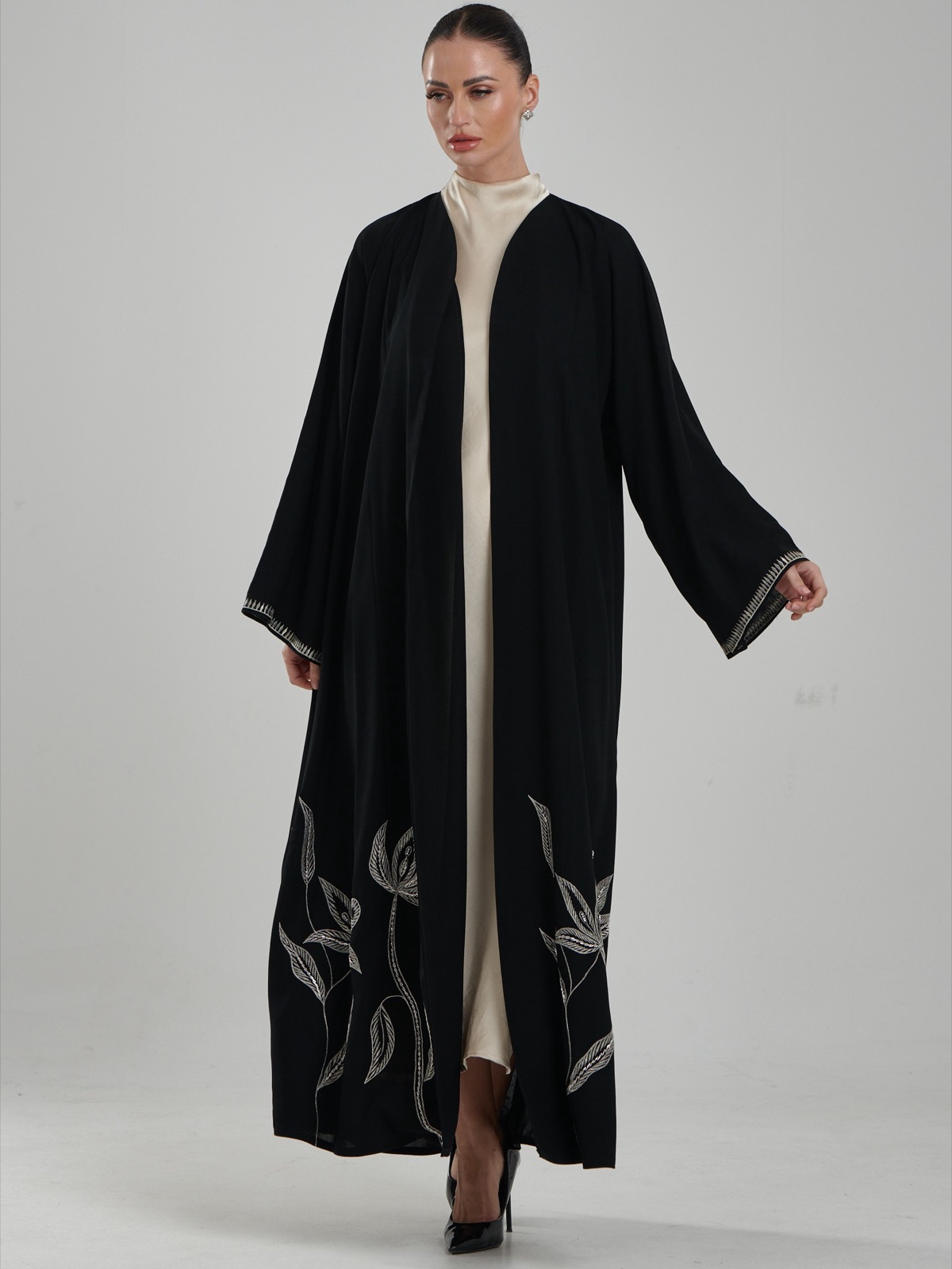 TAILORED.BYREEM - Image 5 - Mnsaj