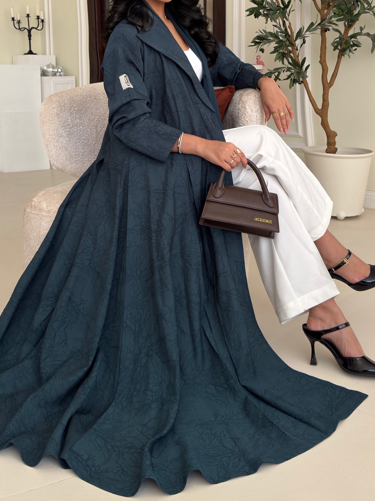 ALDA_ABAYA - Image 4 - Mnsaj