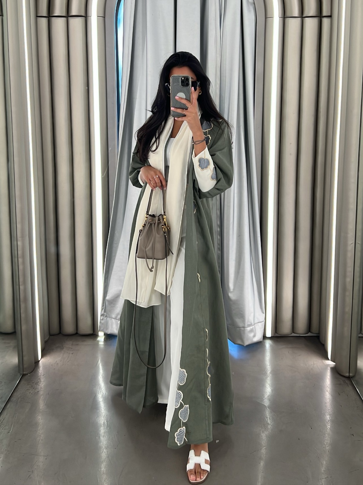 LN_THREADS - Image 3 - Mnsaj