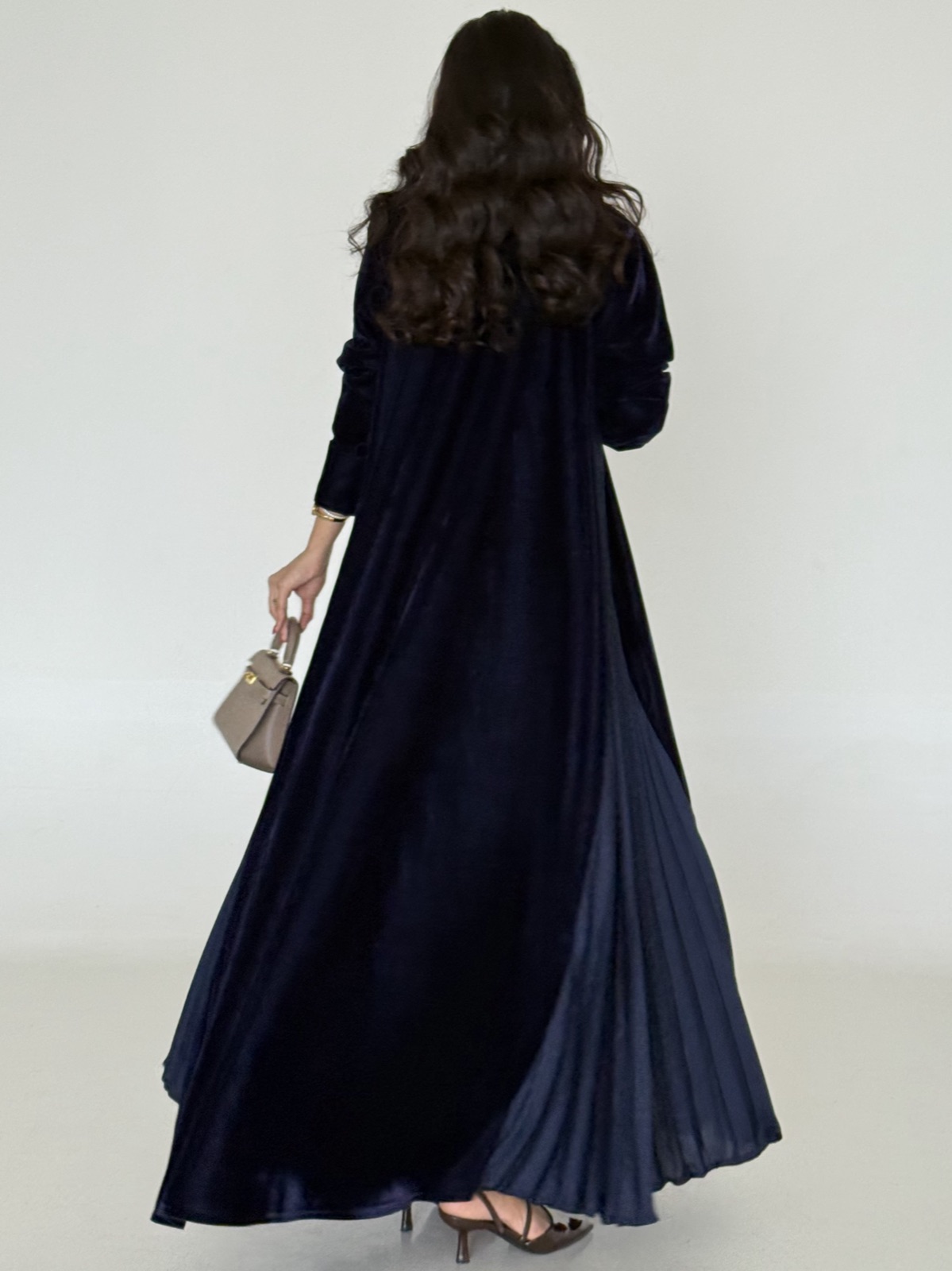 LYL.ABAYAS - Image 4 - Mnsaj