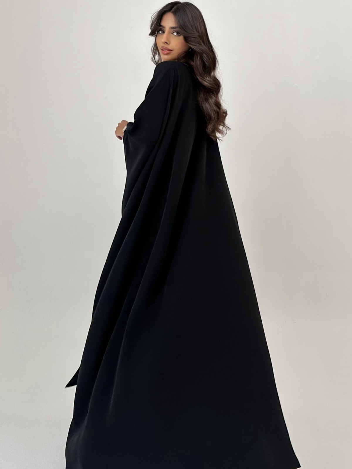 SHELLS.ABAYA - Mnsaj