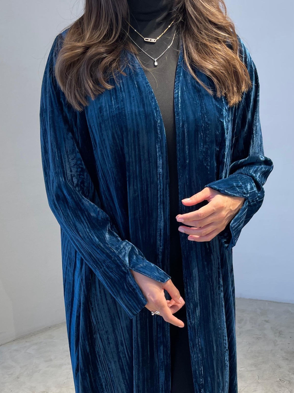 MANTLE.BH - Image 3 - Mnsaj