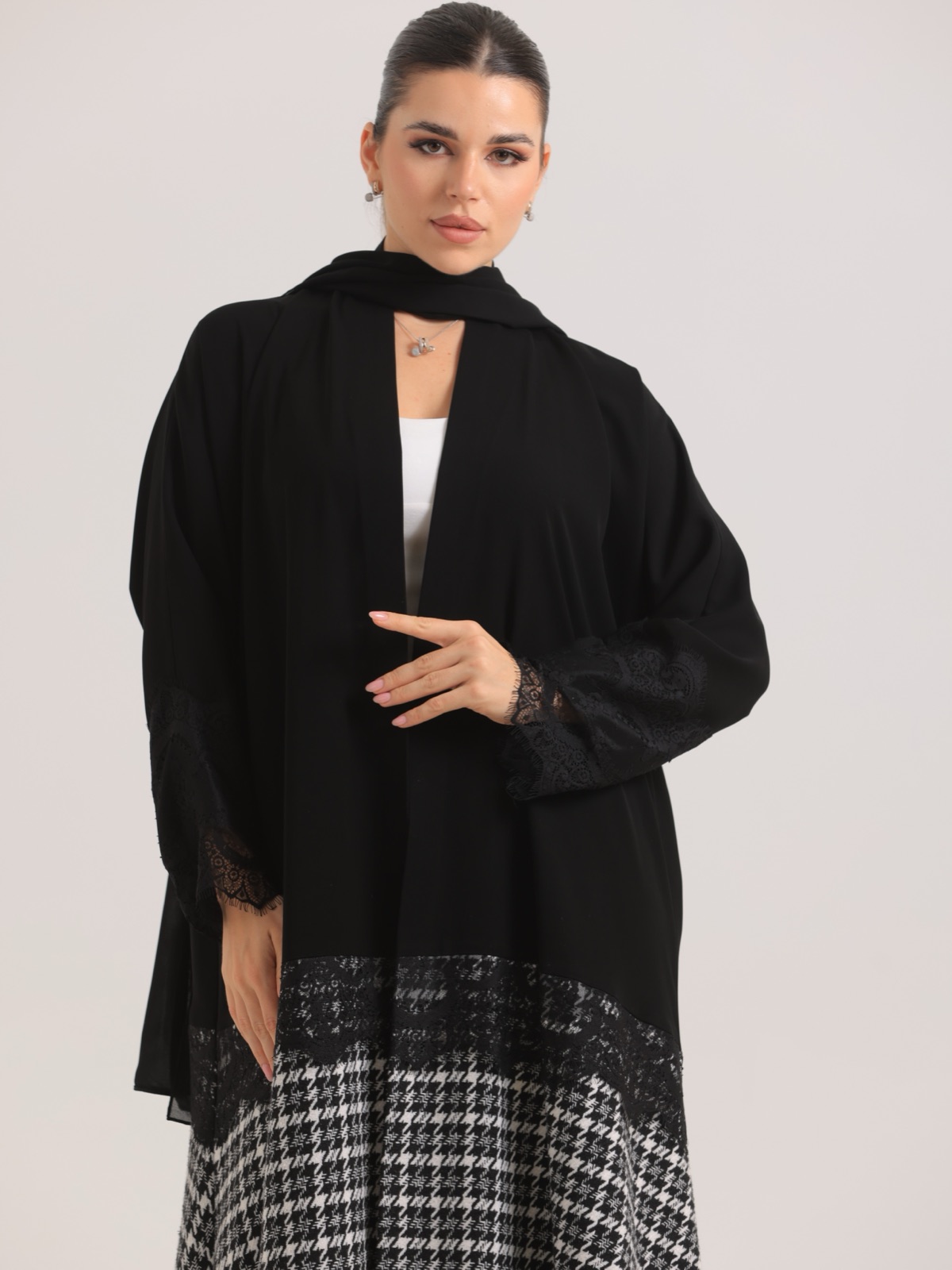 LEVE_COUTURE - Alternate View - Mnsaj