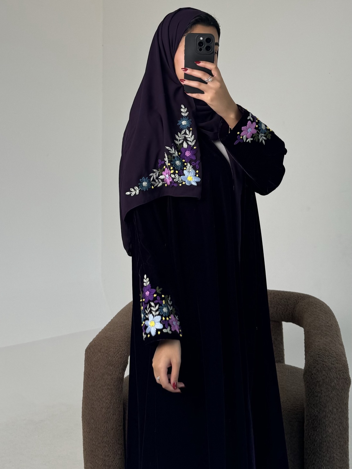 AT.BYAMINAALTAMIMI - Alternate View - Mnsaj