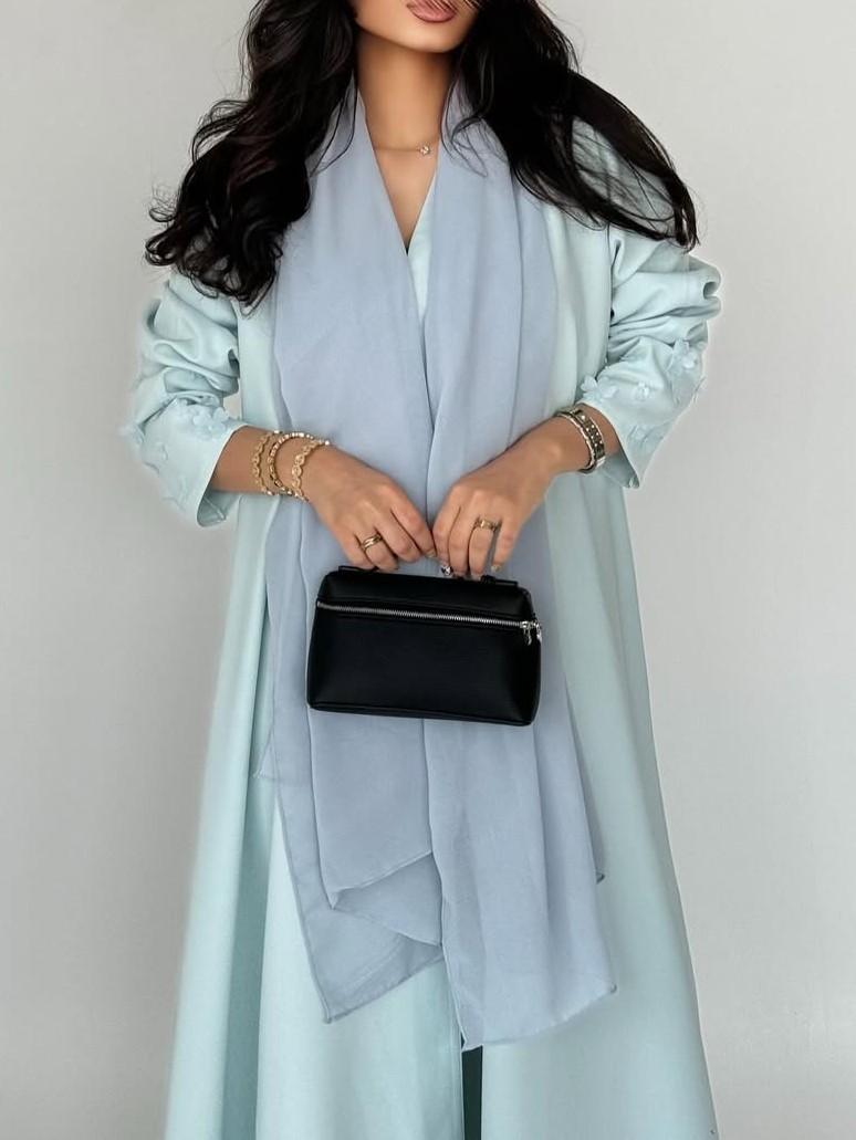 IRIS_ABAYAS - Image 4 - Mnsaj