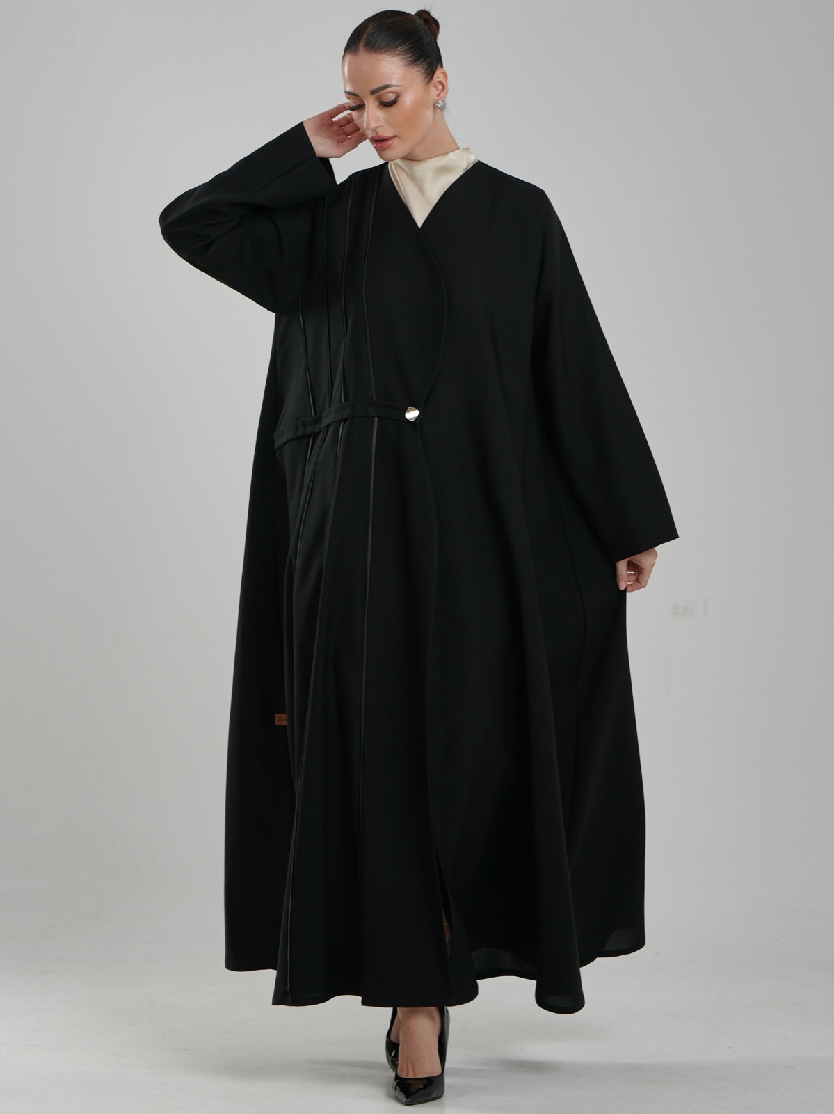 TAILORED.BYREEM - Image 3 - Mnsaj