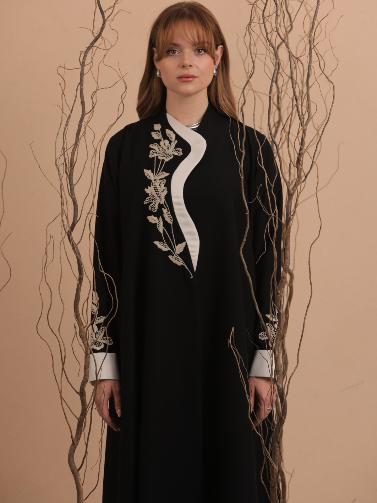 AT.BYAMINAALTAMIMI - Alternate View - Mnsaj