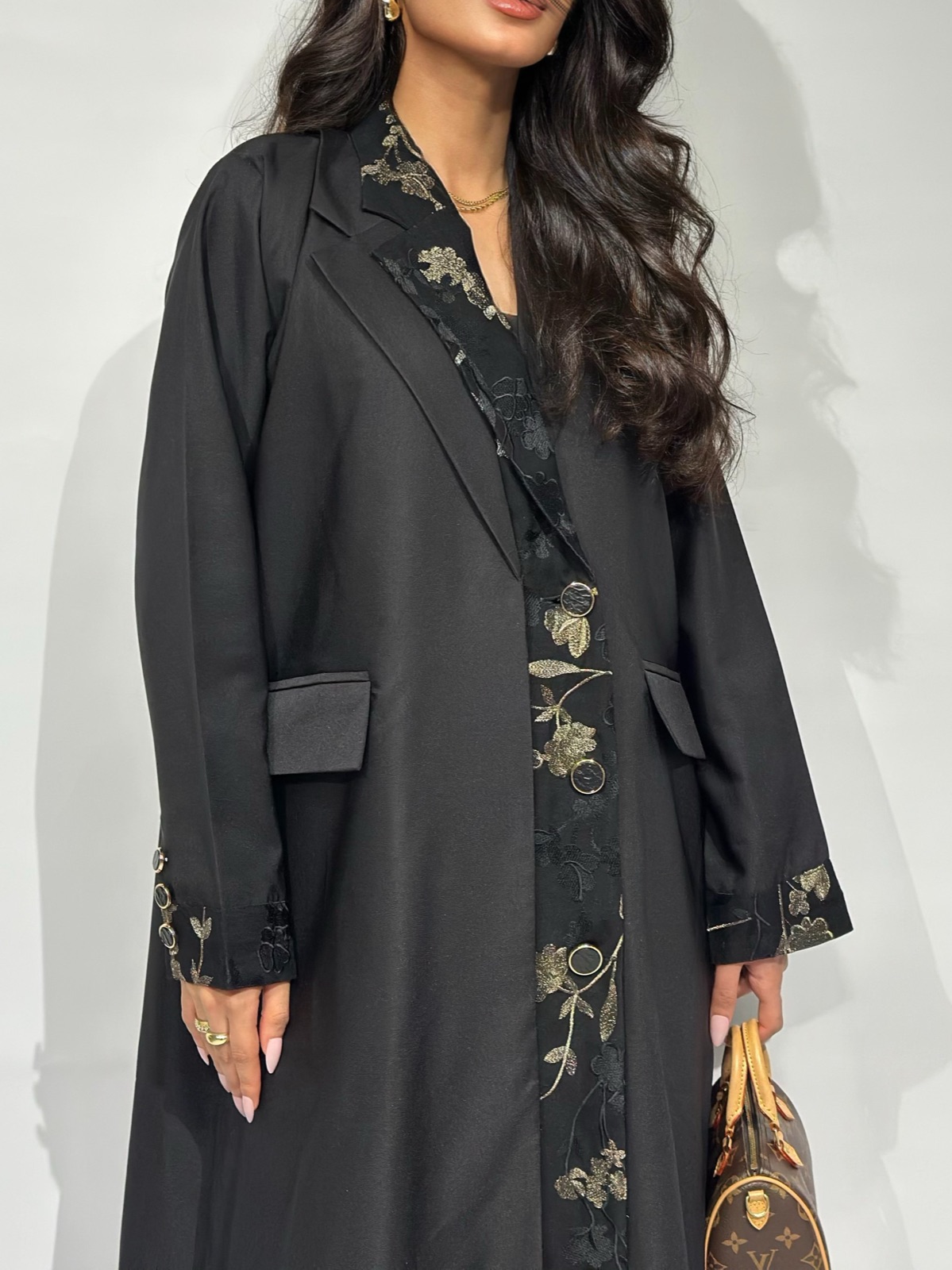 LYL.ABAYAS - Image 4 - Mnsaj