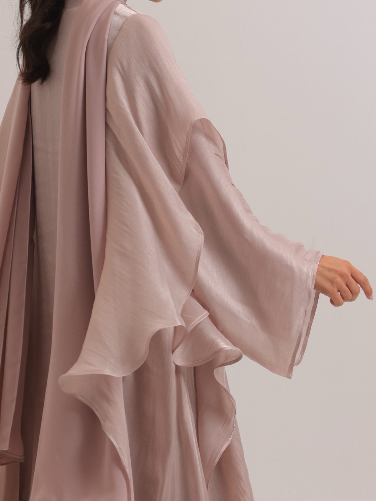 LEVE_COUTURE - Alternate View - Mnsaj