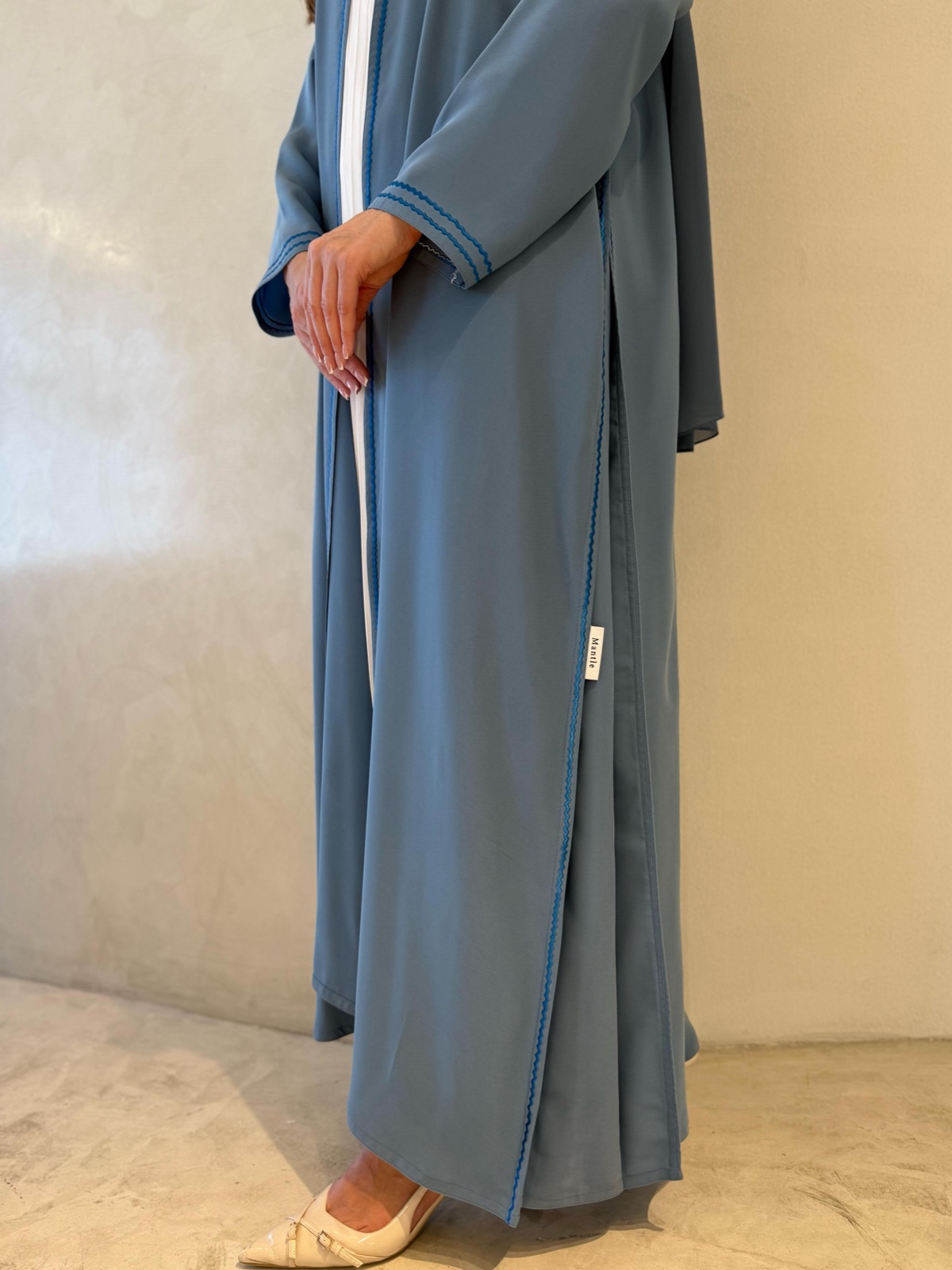 MANTLE.BH - Image 4 - Mnsaj