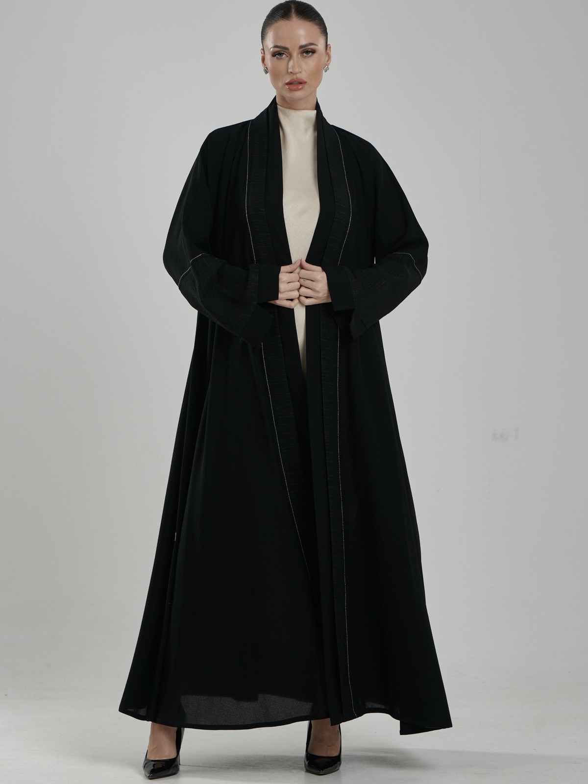 TAILORED.BYREEM - Alternate View - Mnsaj