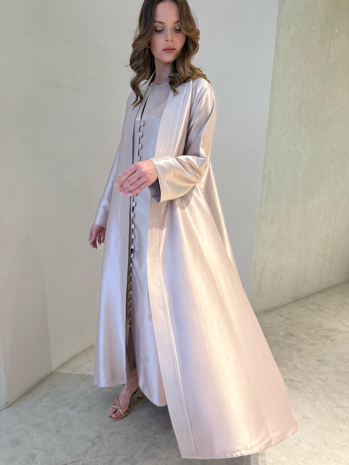 MANTLE.BH - Image 3 - Mnsaj