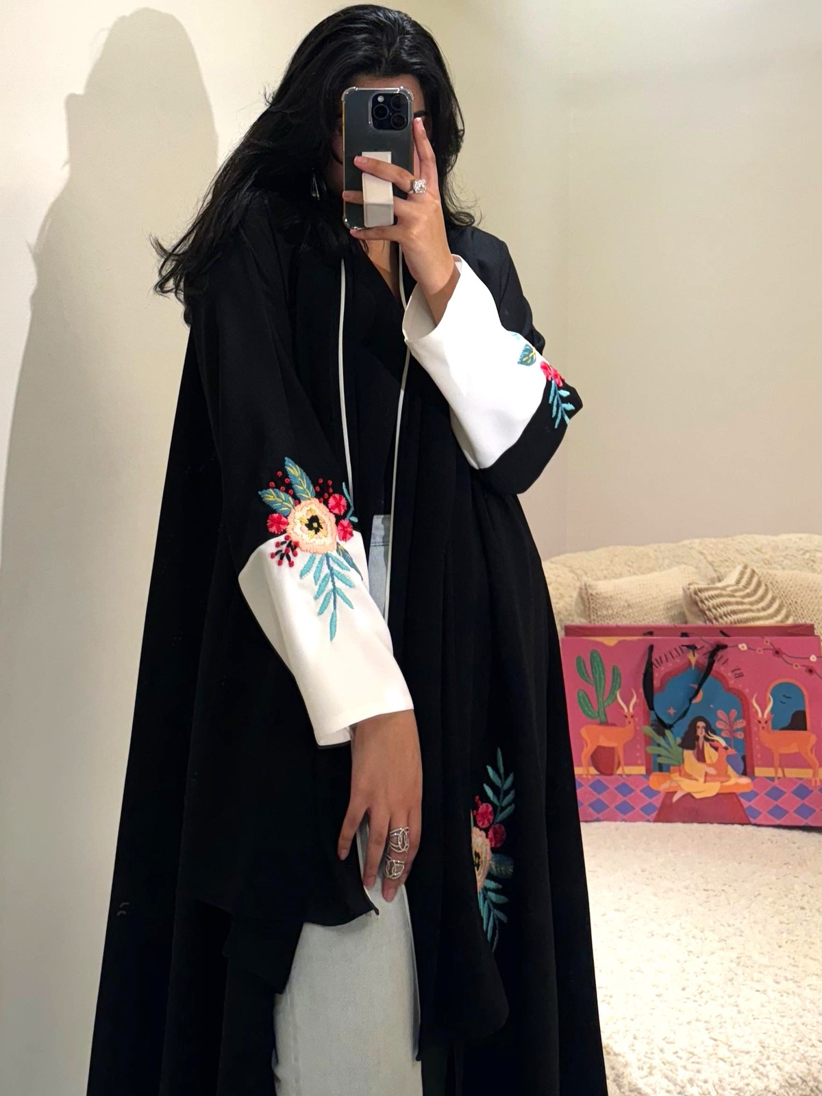 AT.BYAMINAALTAMIMI - Alternate View - Mnsaj