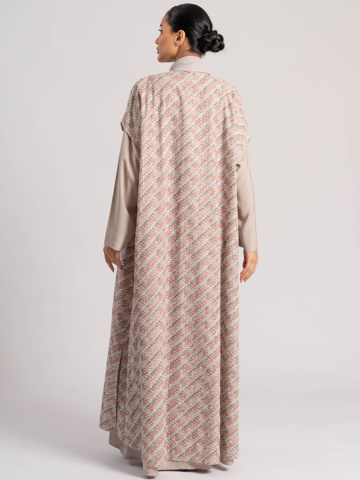 SHAIKHA.ALABDULKARIM - Image 3 - Mnsaj