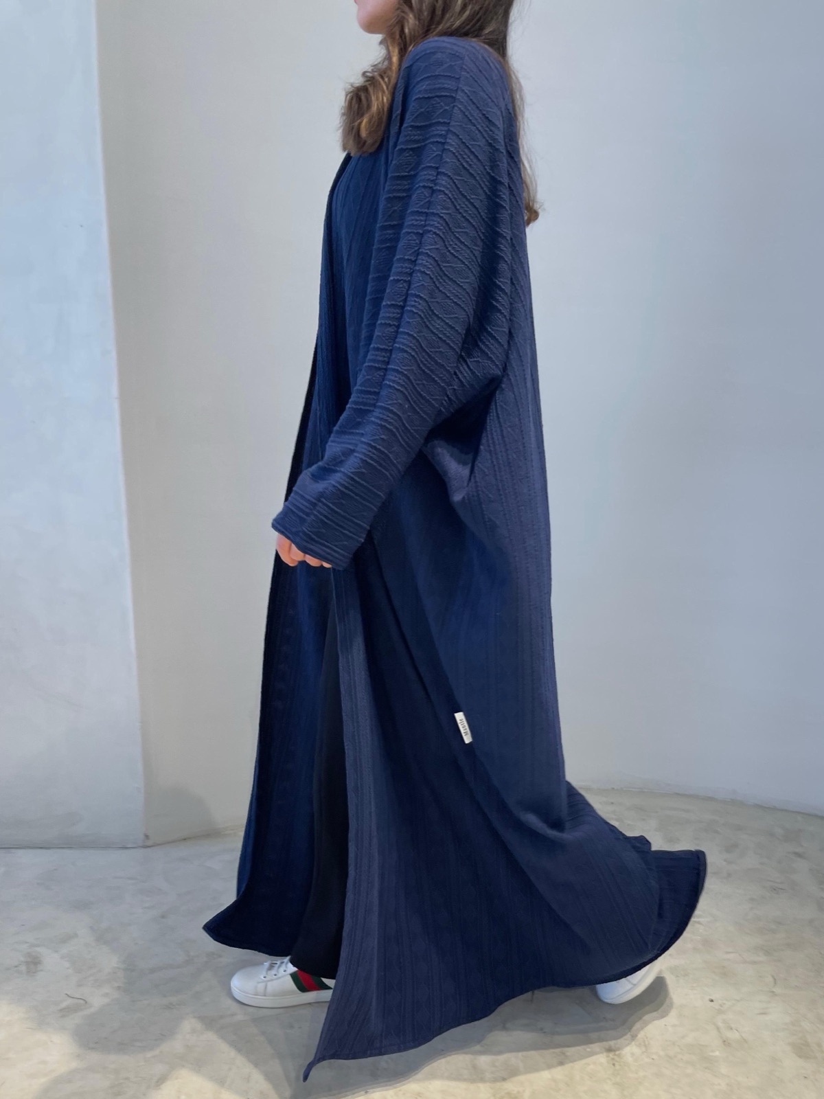 MANTLE.BH - Image 3 - Mnsaj