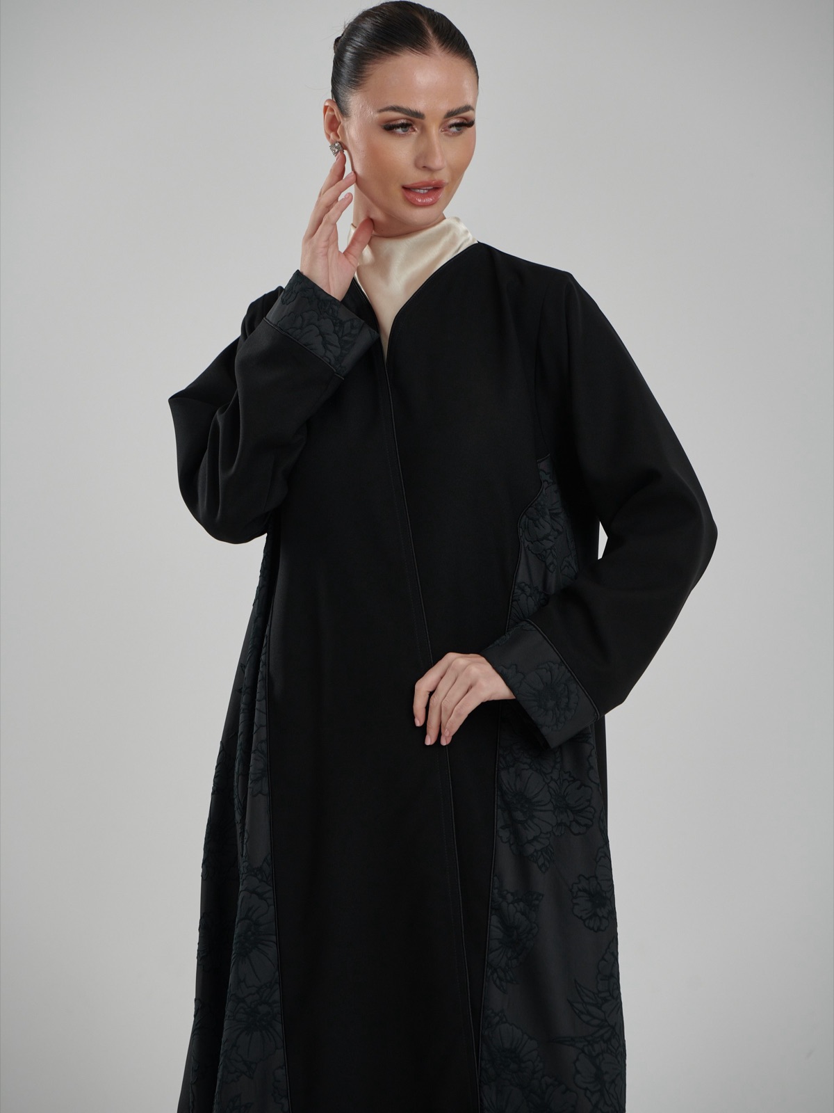 TAILORED.BYREEM - Image 4 - Mnsaj