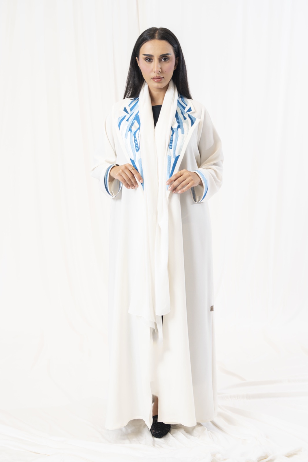 MANTLE.BH - Image 3 - Mnsaj