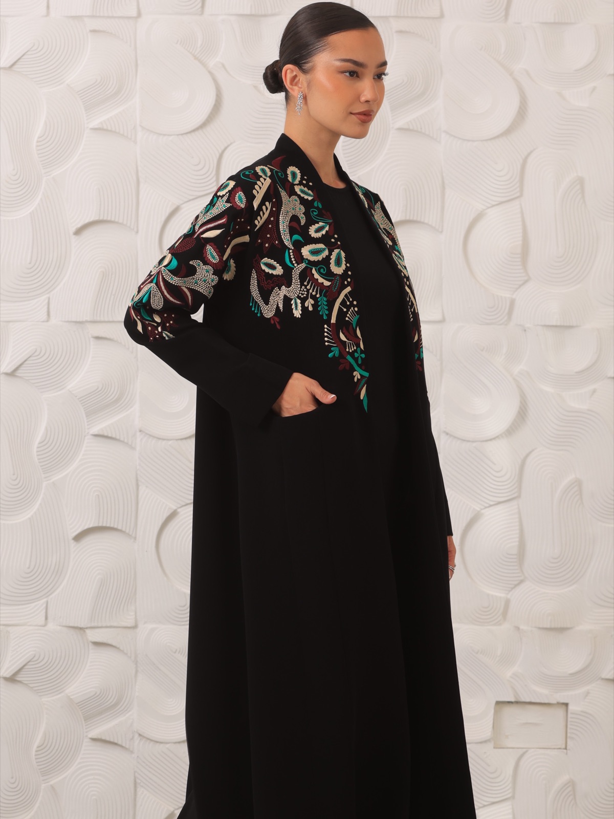 LN_THREADS - Image 4 - Mnsaj