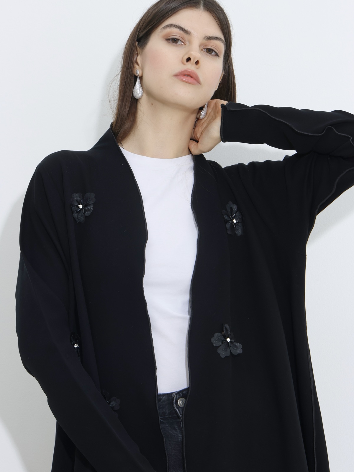 IRIS_ABAYABH - Image 3 - Mnsaj