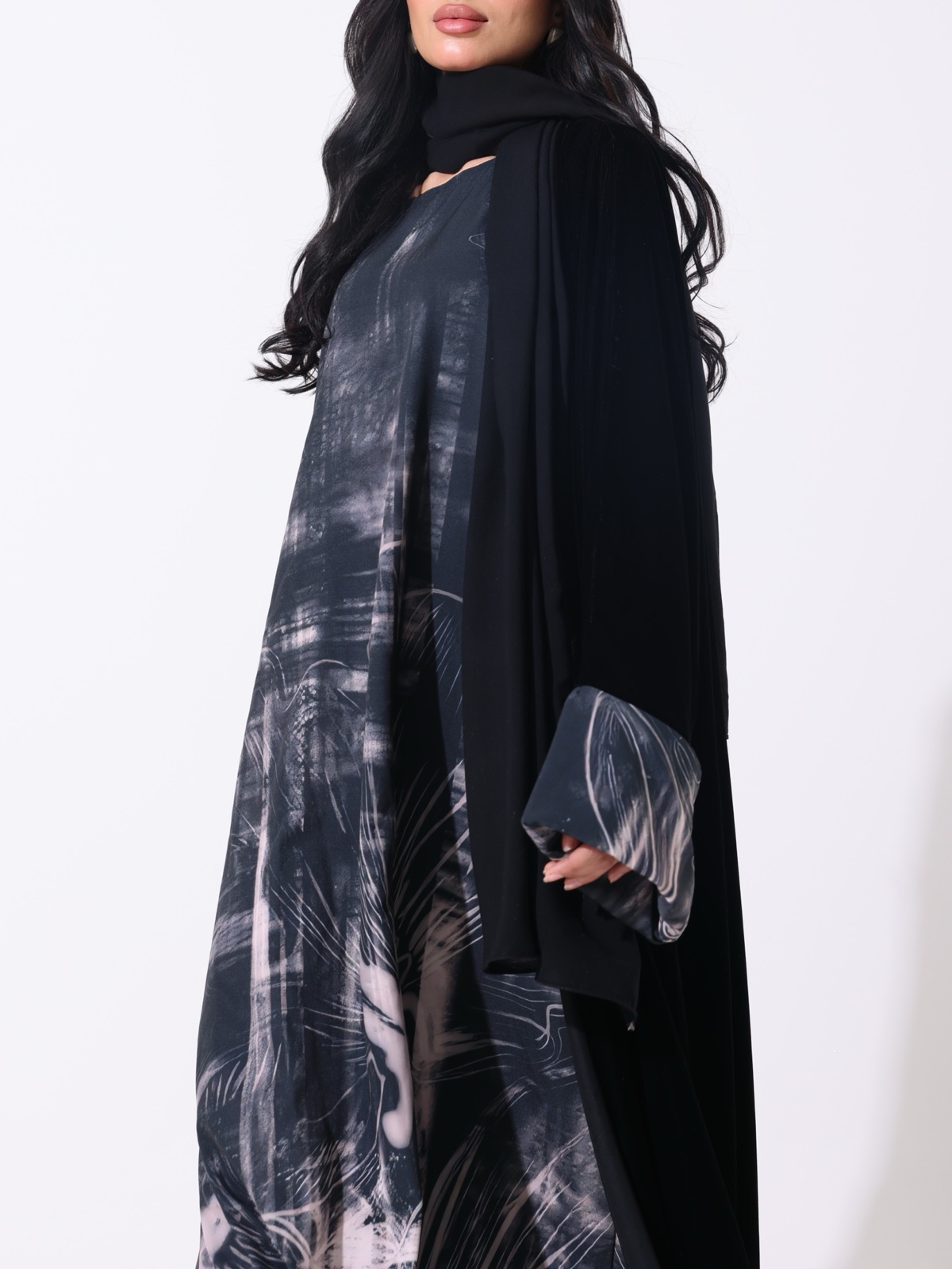 LABAYA.A - Alternate View - Mnsaj