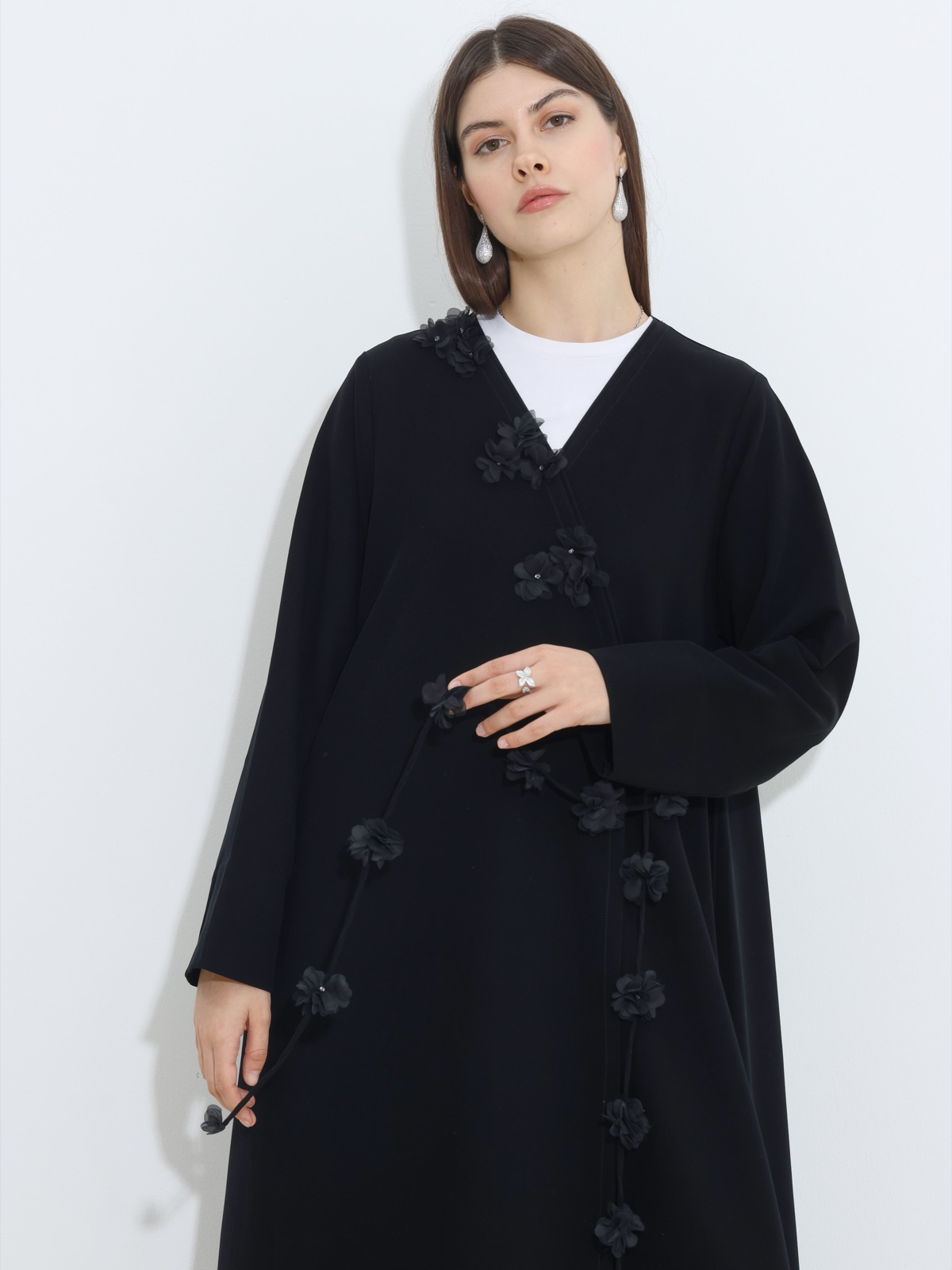 IRIS_ABAYABH - Image 5 - Mnsaj