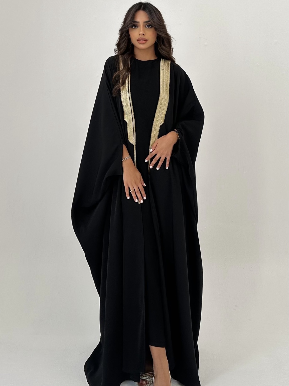 SHELLS.ABAYA - Alternate View - Mnsaj